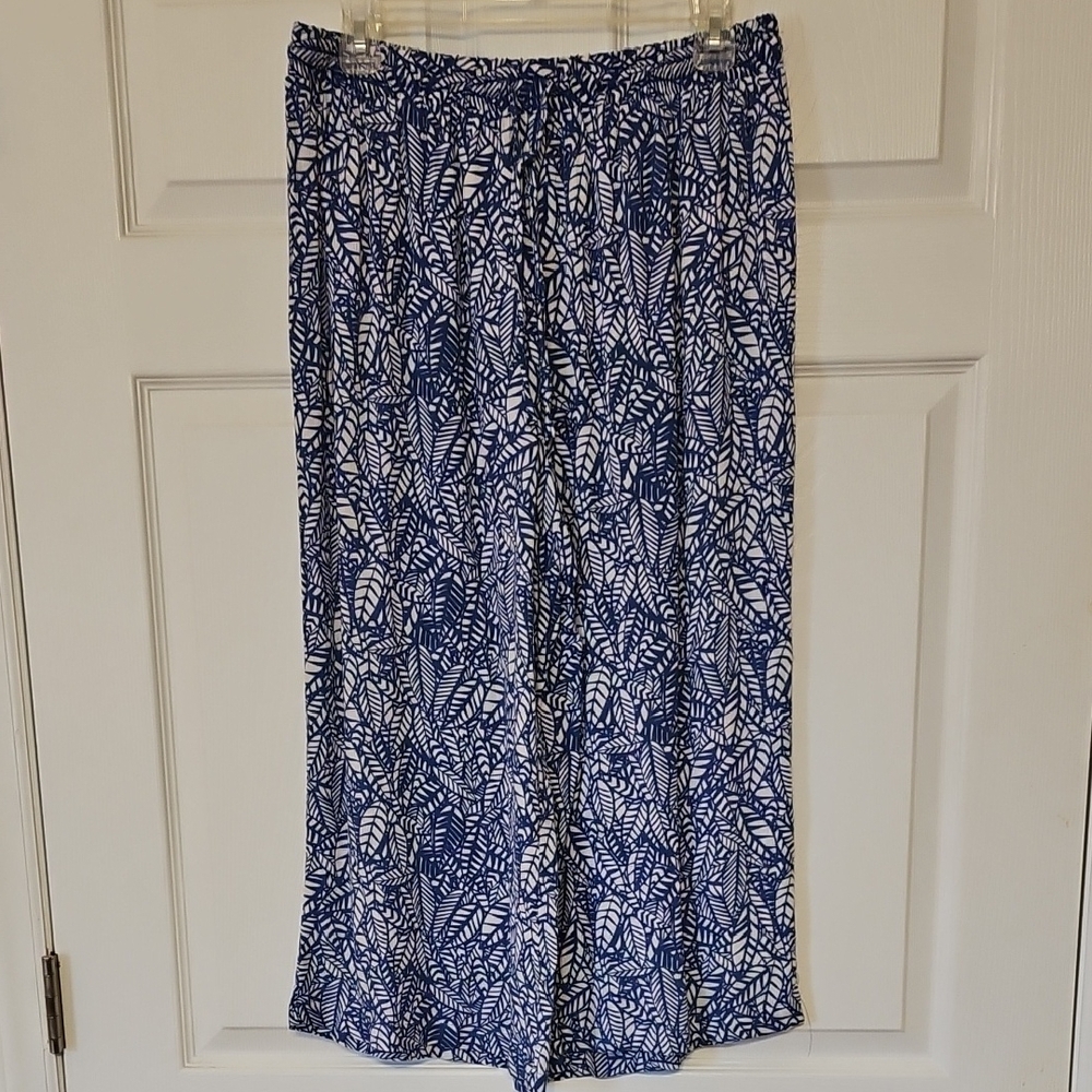 Flowy Wide-legged Patterned Pants